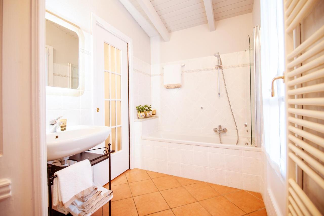 Apartamento Casa Ferrero Alba  Exterior foto